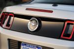 Ford Mustang V6 2012 года